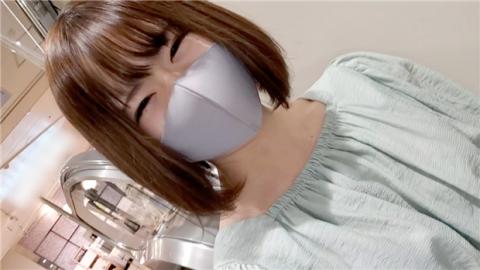 PPV1844640 First shot A female college student who dreams of her first cohabitation. On the eve of c