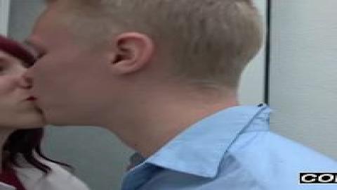 ComeInside 22 04 08 Lisa Shy Lisa Shows It All XXX