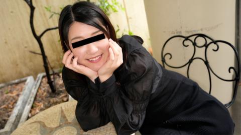 10musume A beautiful plump woman with small breasts serves you with her lips!